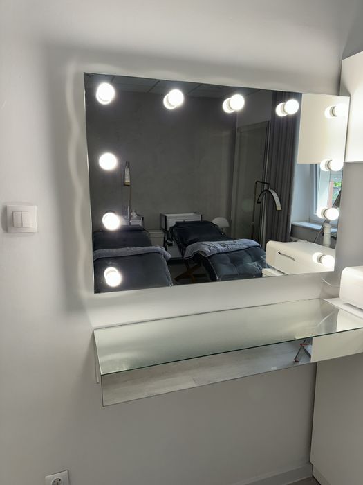 Lustrzana półka/konsola