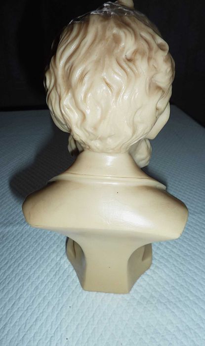 Busto decorativo de João de Deus, escritor