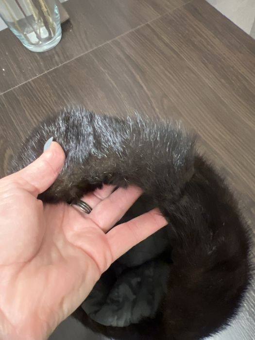 Продам норковую шапку бу