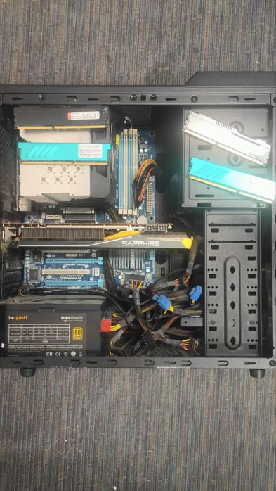 Komputer jednostka centralna