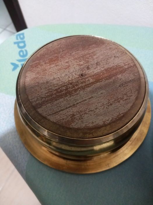 Peças decorativas  em metal  e cobre