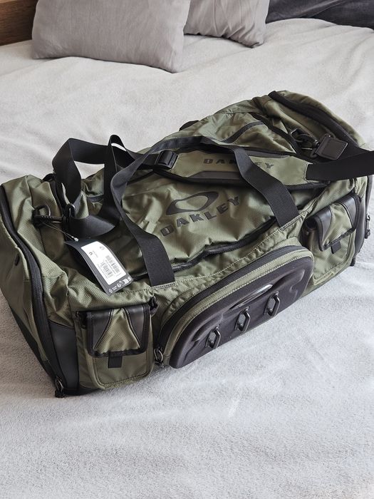 Oakley Urban ruck 70l - ogromna torba technicxna do podrozy