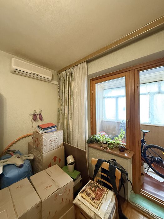 Продам 2-кім кв по вул. Ревуцького 19/1