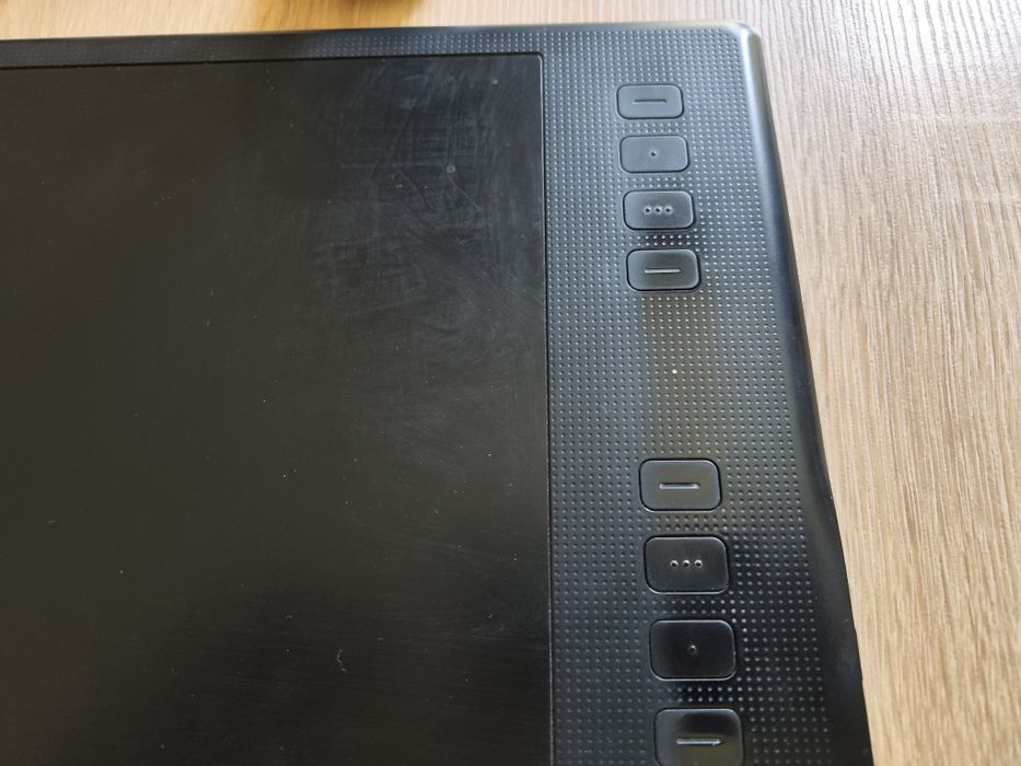 Продам графический планшет Huion Inspiroy Q11K V2