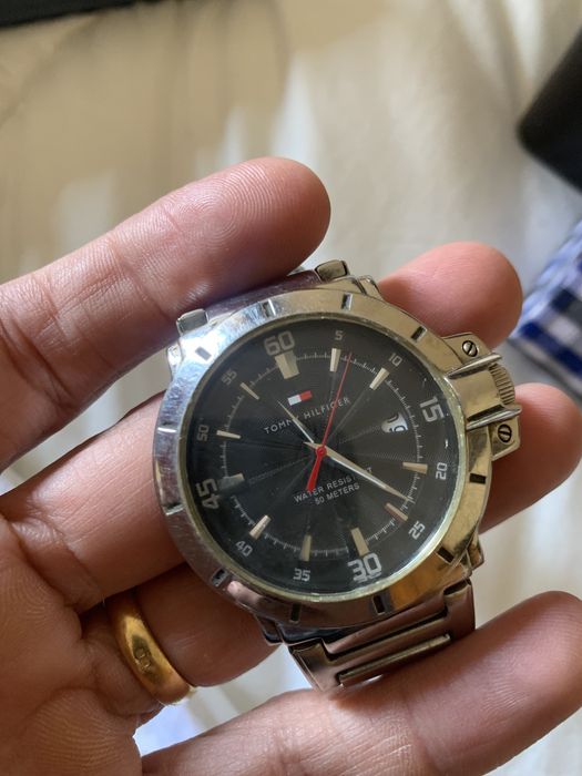 *** Relógio Tommy Hilfiger muito estimado ***