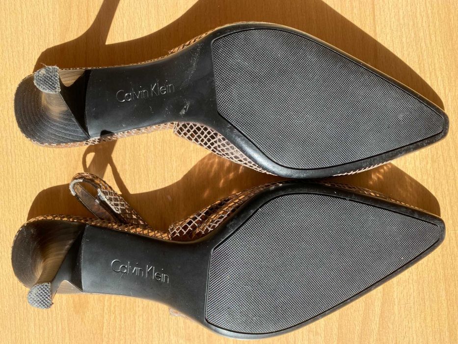 Sapatos Calvin Klein 37 NOVOS