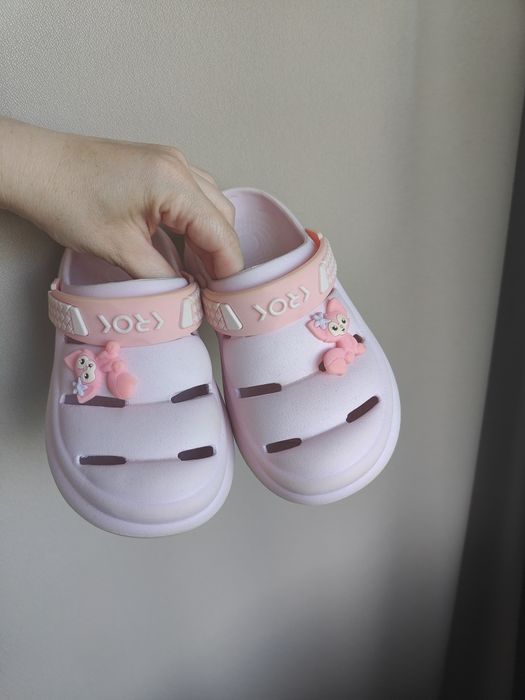 Крокси для дівчинки розмір 33, 18см