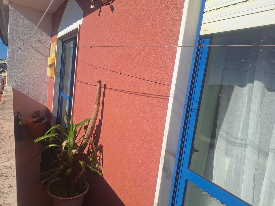 Beirado bem localizado em zona calma de Mem martins
