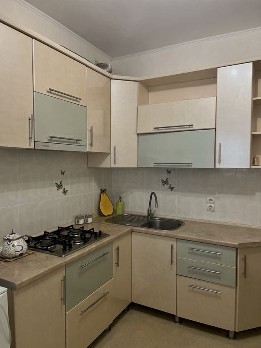 Перший поверх/подобово