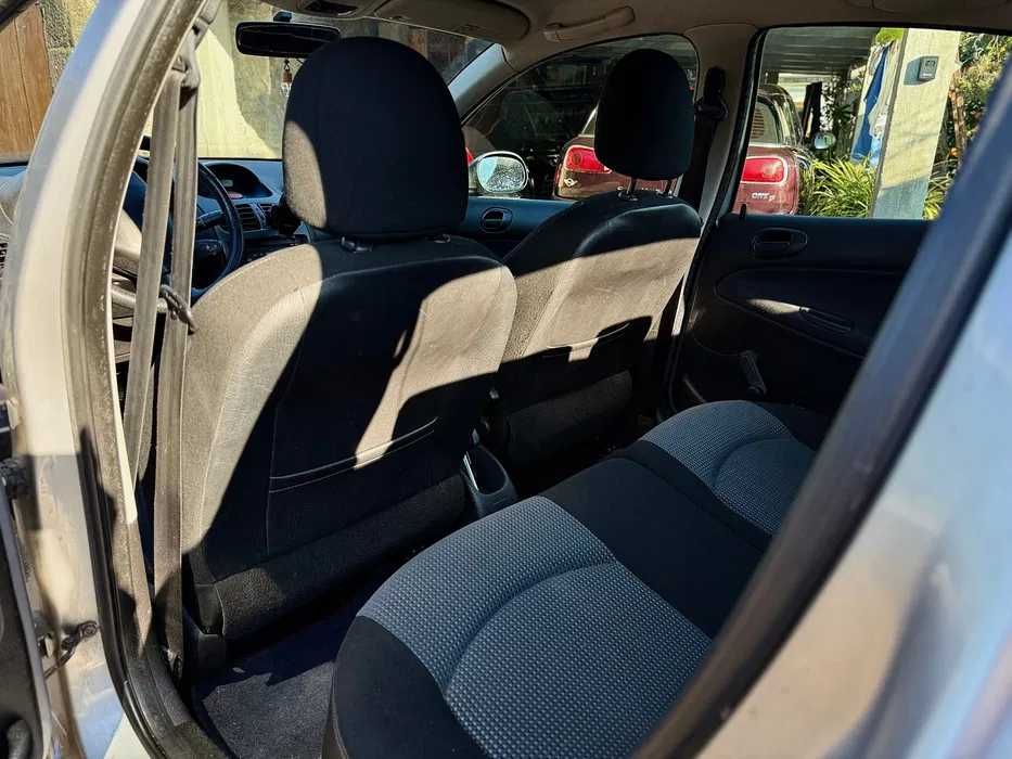 Peugeot 206 1.1 Gasolina | 2003 | 149.000 km | Embraiagem, Pneus Novos