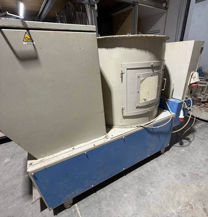 Maquina Briquetes com triturador comafer