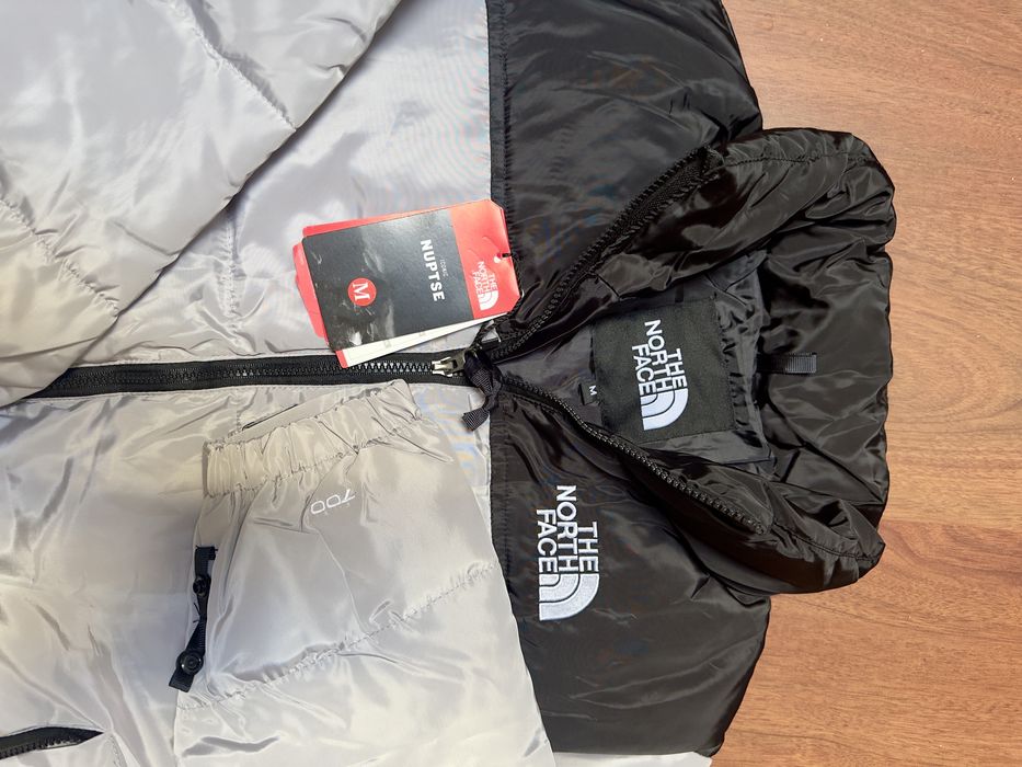 The North Face 1996 Retro Nuptse 700 Puffer Jacket Cinza