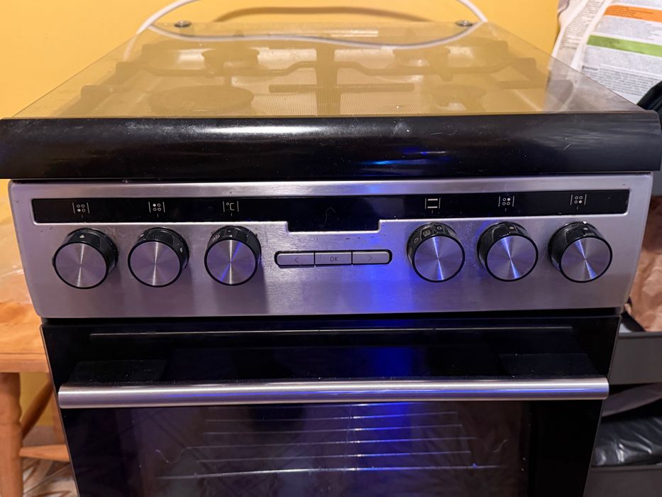 Kuchenka wolnostojąca gazowo-elektryczna Amica