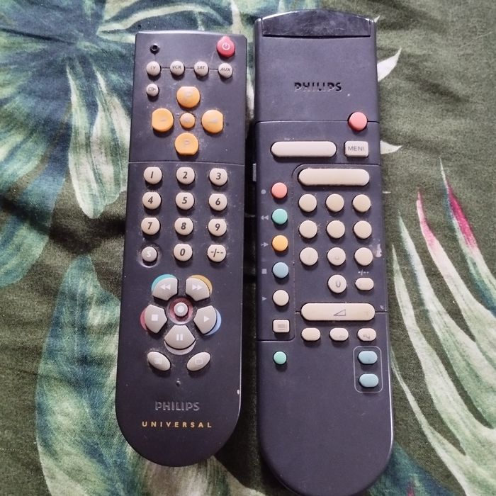 Piloty do telewizorów