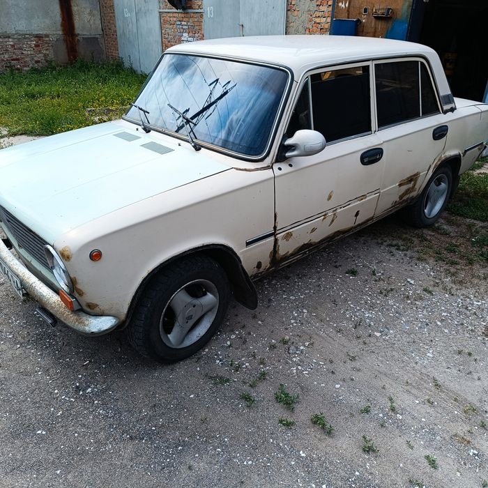 Автомоіль Ваз 21013