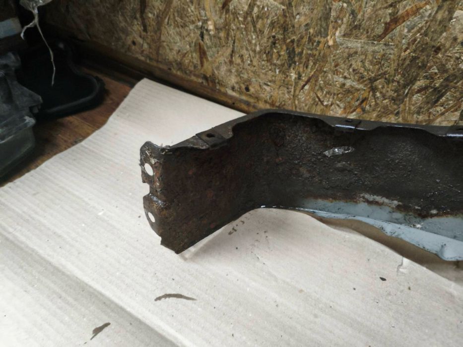 Передні крило ліве Mitsubishi Lancer 9