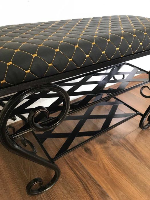 Металева банкетка