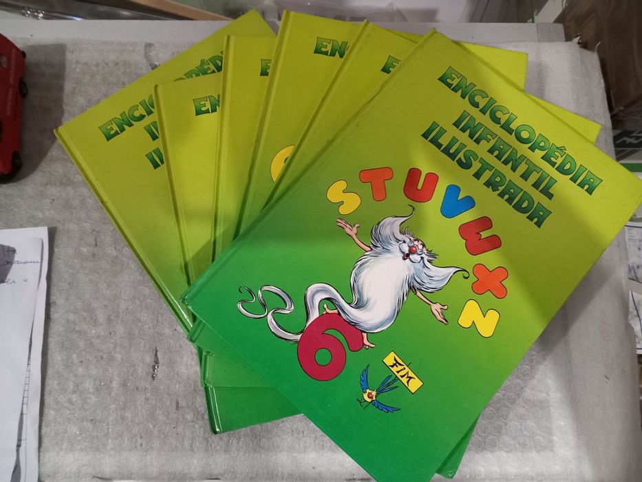 Enciclopédia infantil ilustrada