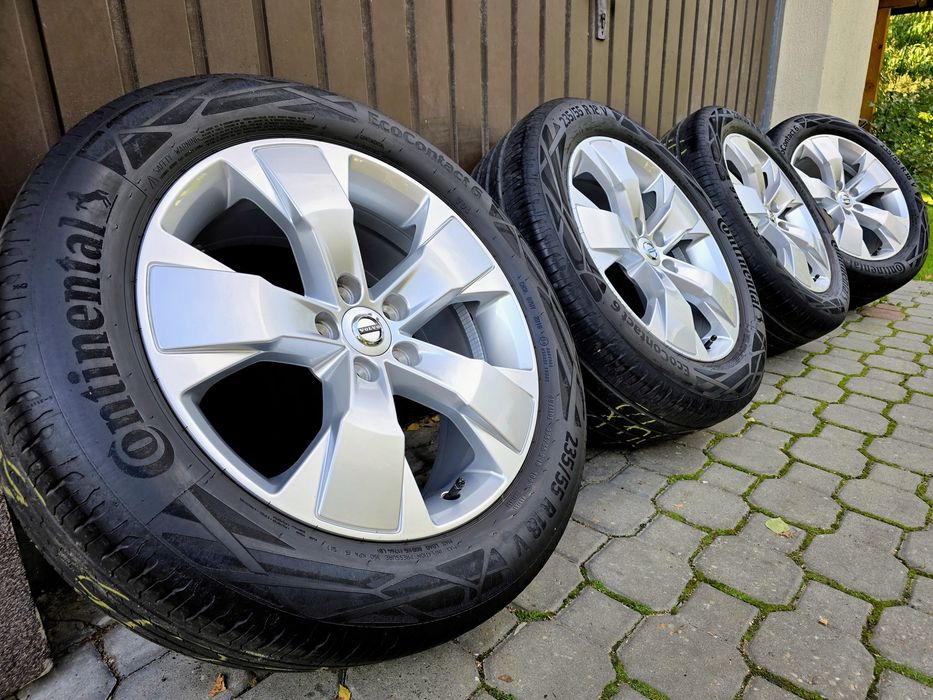 Felgi z oponami 235/55R18 Volvo XC40 5x108 EX30 Cross Country V90 Cros