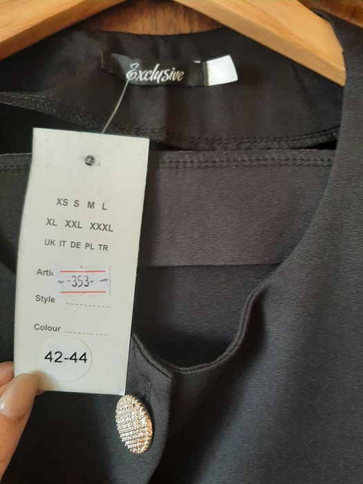 Костюм новий розмір 42 44 s m