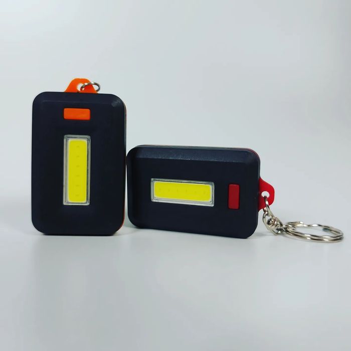 Брелок-ліхтарик MINI LED COB на 3 батарейки типу AAA