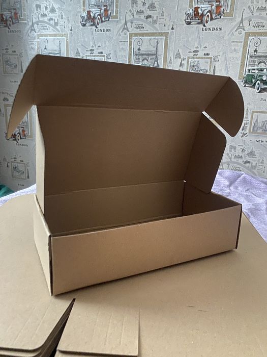 Коробка для упаковки самозбірна