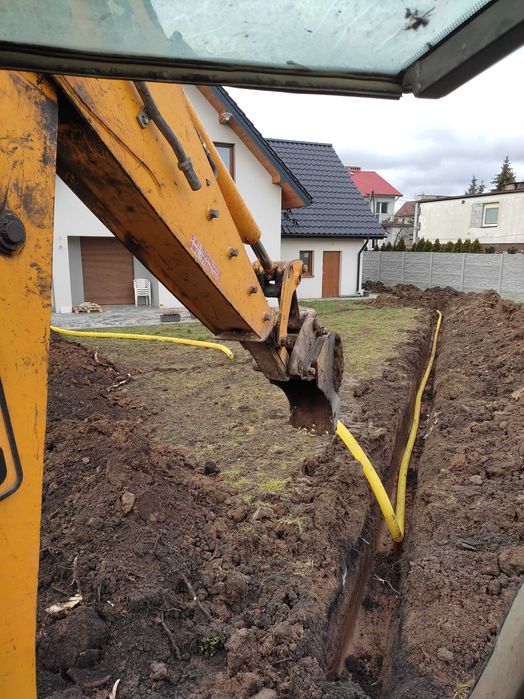 Usługi koparko ladowarka