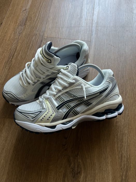 ASICS GEL-Kayano 14 White Black — Tamanho 44