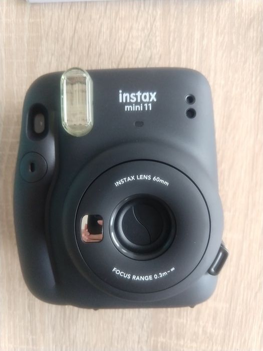 NOWY Aparat natychmiastowy Instax Mini 11 Fujifilm Czarny