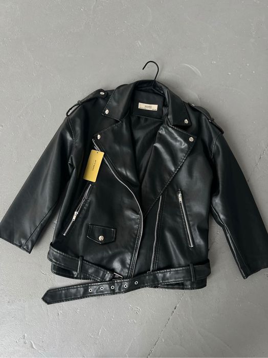 Шкіряна куртка, жіноча косуха