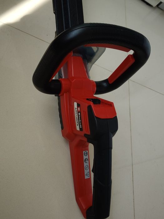 Nożyce do żywopłotu Einhell Arcurra 18/55 aku, akumulatorowa, bezprzew