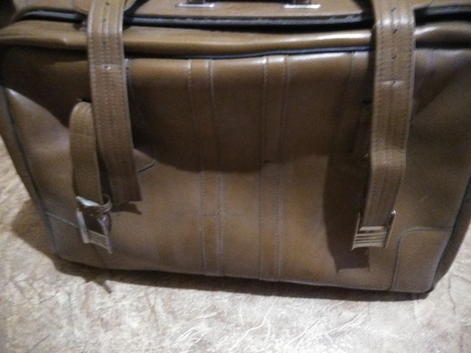 Чемоданы советских времён