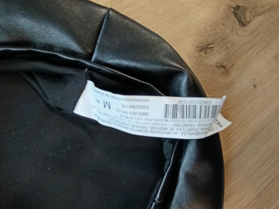 Beret czarny eko skóra tozmiar M 56
