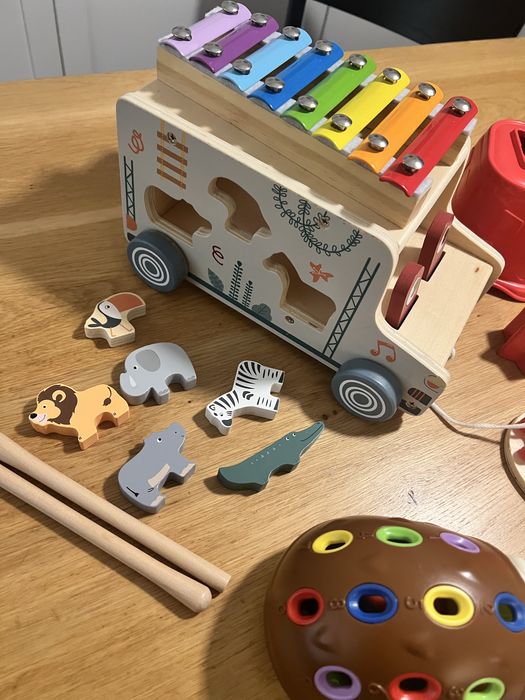 Zestaw zabawek drewnianych jak nowe