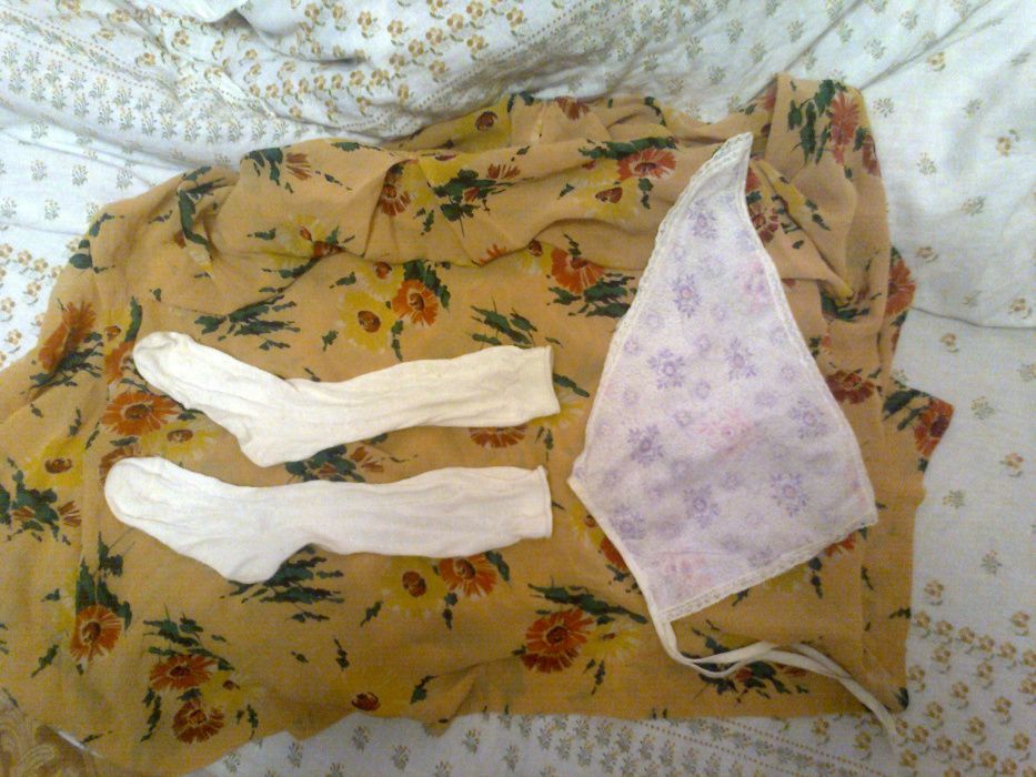 Костюм, шапочки, пинетки, распашонки новые, для новорожденных, роддом