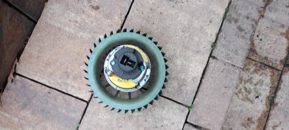 Wentylator dmuchawa audi A6 C4