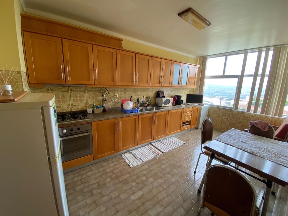 Quarto para menina estudante - Covilhã