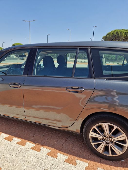 Citroen C4 Grand Piccaso 7 lug Diesel Automatico foto 2