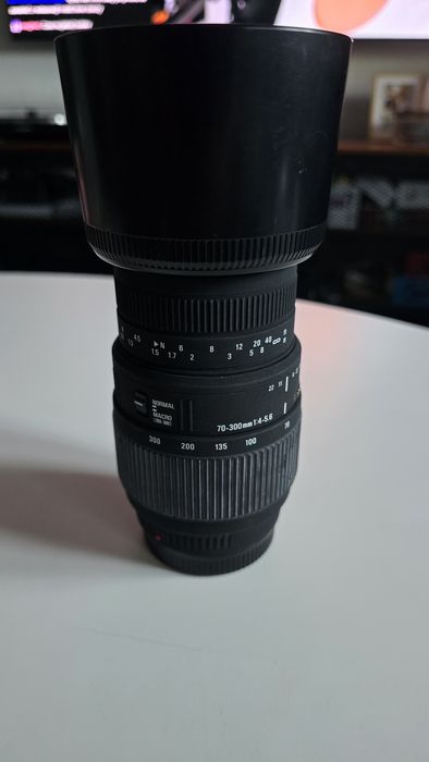 Obiektyw Sigma DG 70mm-300mm