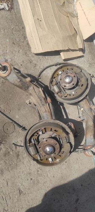Фиат Добло Опель комбо комплект задней подвески в отличном состоянии
