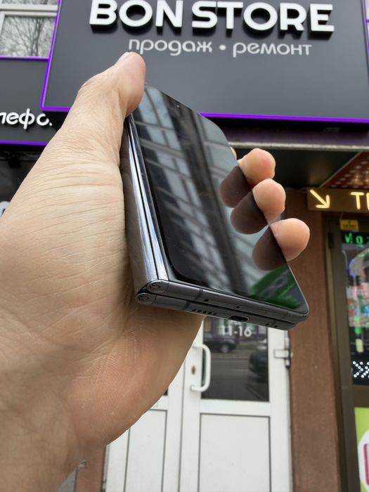 Pixel fold 12/256gb. Уцінка