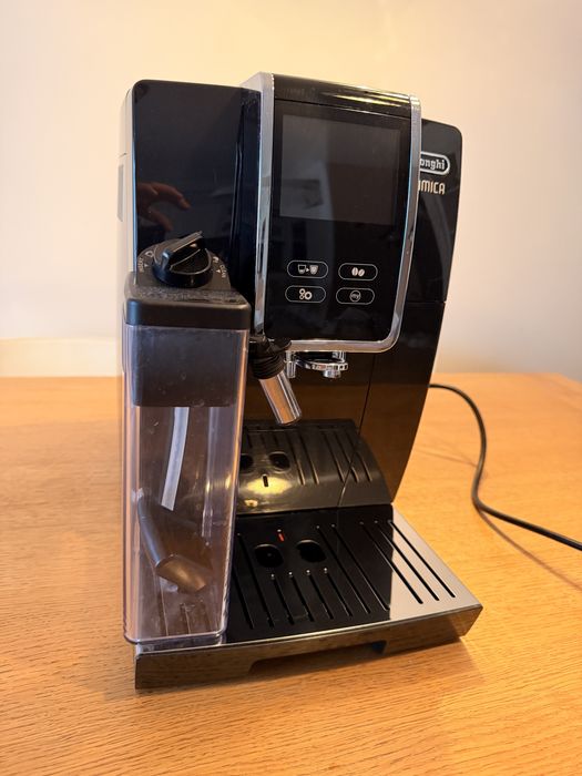 Ekspres automatyczny Deloghi ECAM 370.70 B