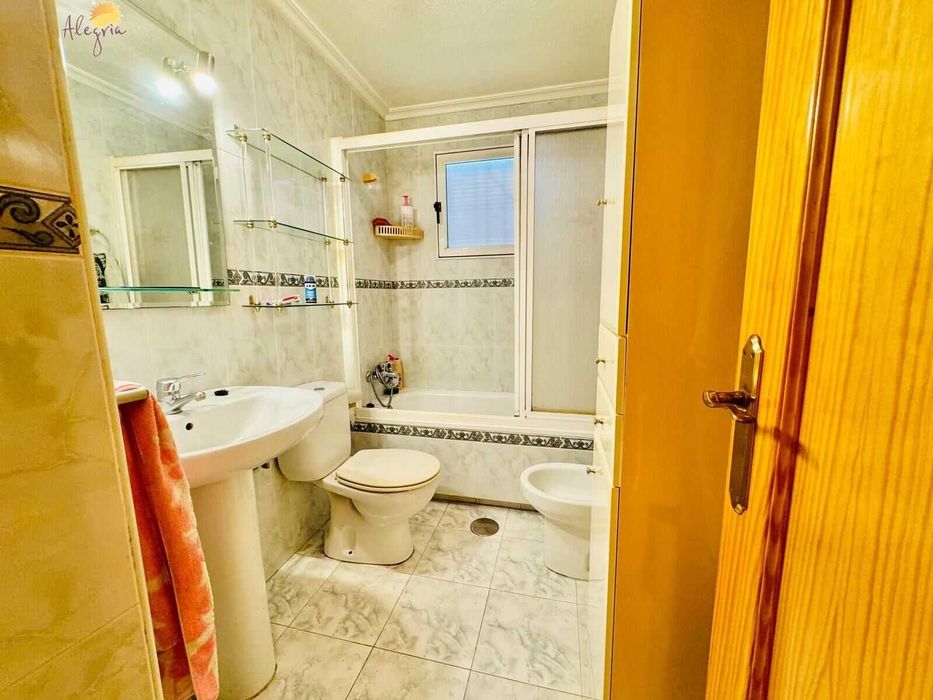 Срочно 3к квартира в Испании (Торревьеха) у моря по супер цене 99000 €
