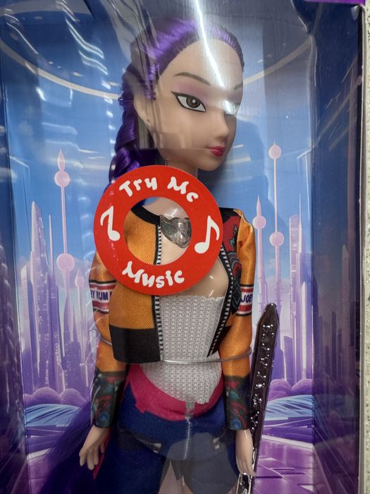 K pop boneca rumi 30cm