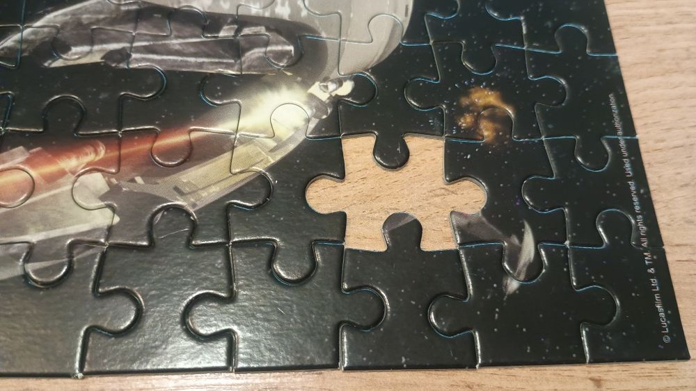 Retro puzzle Trefl Geiezdne Wojny 160el. (2 brakują)