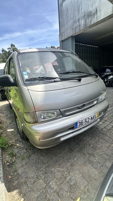 Kia Pregio, 9 lugares, diesel