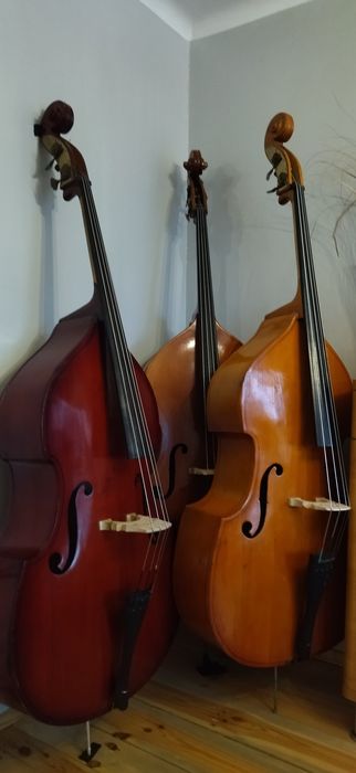 Kontrabas Moskiewski4/4 drewniany z Filharmonii Lwowskiej.