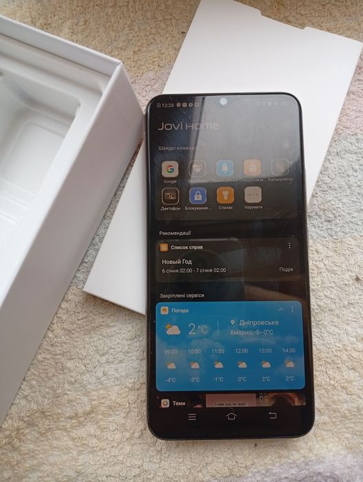 Продам телефон Vivo Y 19