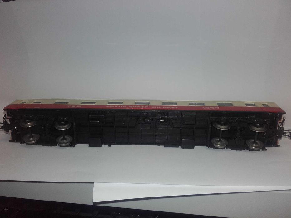 Wagon pasażerski trans europ express H0