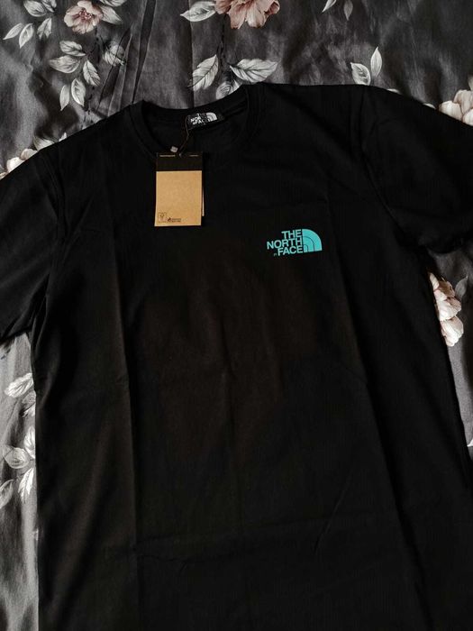 T-shirt bawełniany The North Face, czarny L regular fit